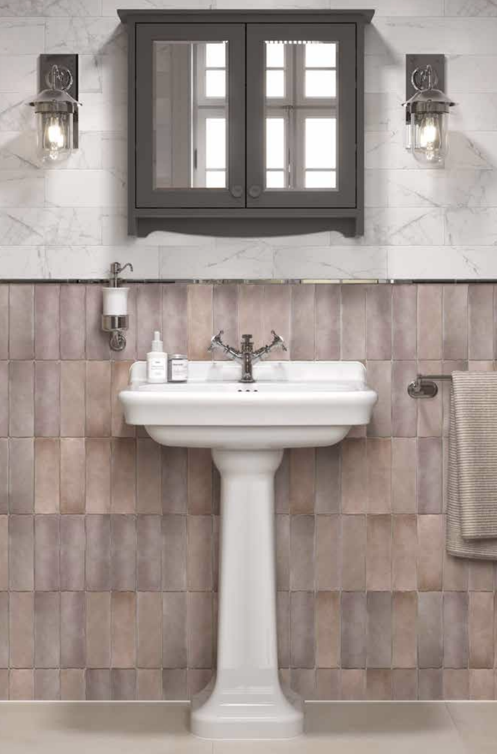620 pedestal with chrome mono tap