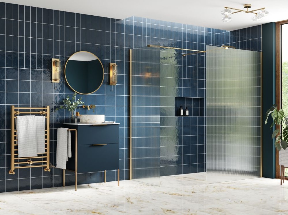 REFX-ICONIX-FLUTED-BRBR-WETROOM-SIDE_RM_1156x742